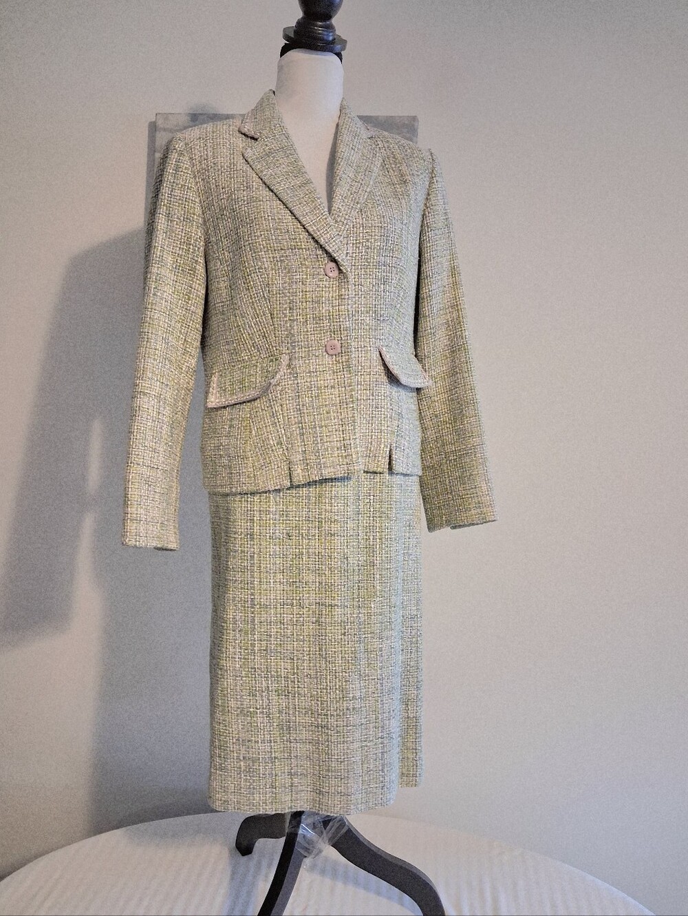 Classic Green Tweed Blazer and Skirt Set